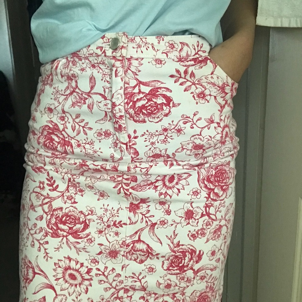 Floral pencil skirt
